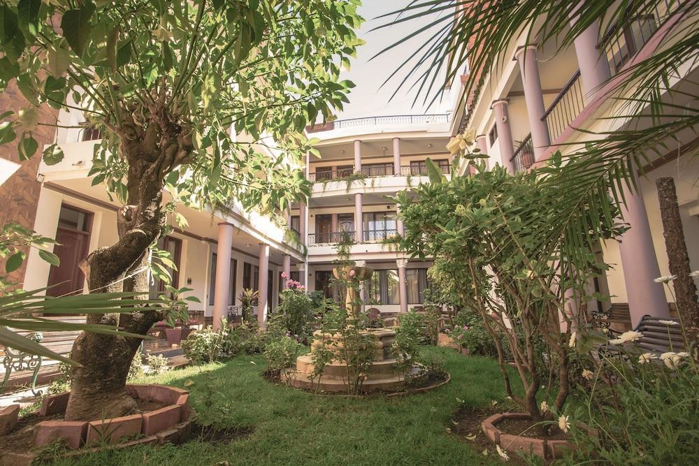 Hotel Independencia Сукре Экстерьер фото
